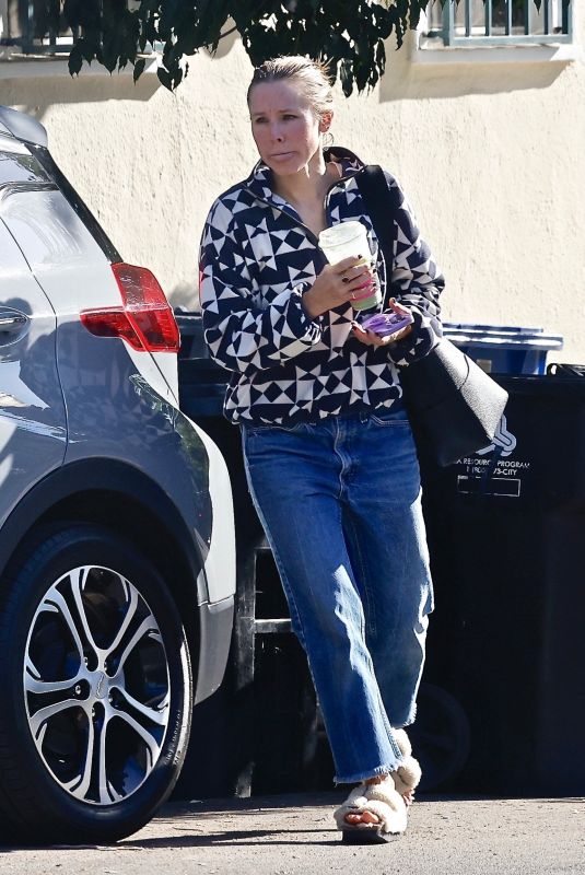 KRISTEN BELL Leaves a Spa in Los Angeles 10/27/2022