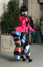 KRISTIN DAVIS on the Set of And Just Like That in New York 10/11/2022