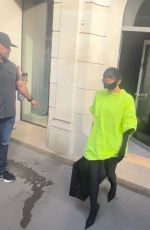 KYLIE JENNER Leaeves Balenciga Store in Paris 10/01/2022