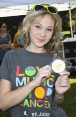 LILY BROOKS O