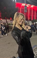LOREN GRAY - Instagram Photos and Video 10/17/2022