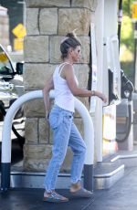 LORU LOUGHLIN at a Gas Station in Los Angeles 09/30/2022