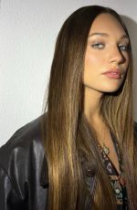 MADDIE ZIEGLER - Instagram Photos 10/17/2022