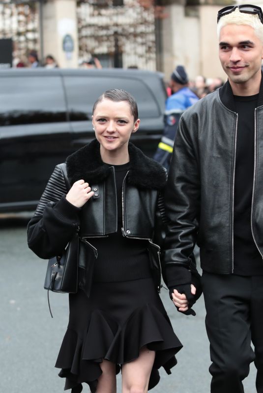 MAISIE WILLIAMS Arrives at Givenchy Show at PFW in Paris 10/02/2022
