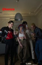 MAISIE WILLIAMS - Instagram Photos 10/02/2022