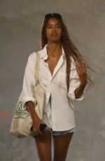 MALIA OBAMA Out in West Hollywod 10/20/2022