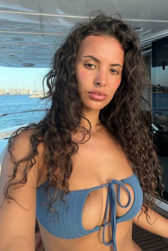 MAYA JAMA - Instagram Photos 10/26/2022
