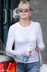 MELANIE GRIFFITH and STELLA BANDERAS Out for Lunc in Beverly Hills 10/20/2022