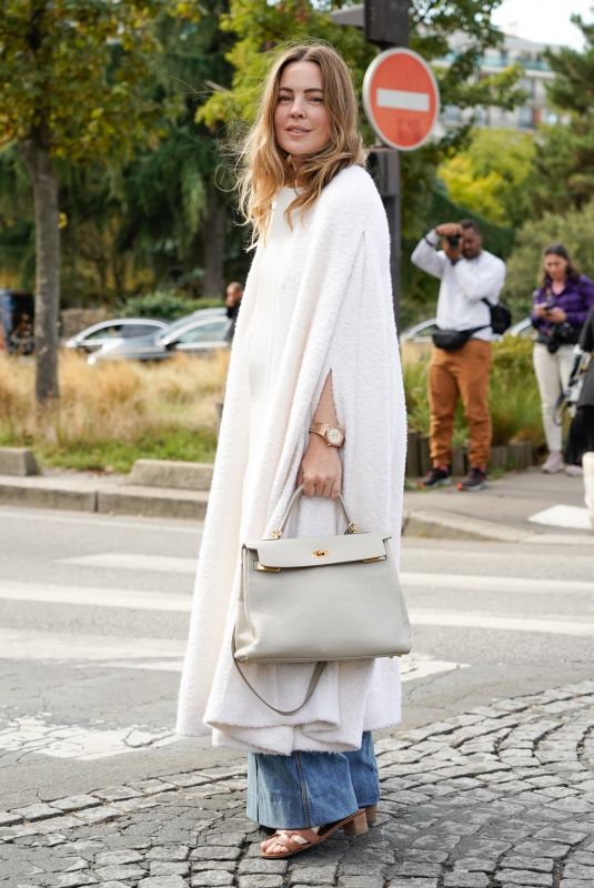MELISSA GEORGE Heading to Hermes Fashion Show in Paris 10/01/2022