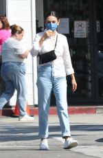 MILA KUNIS Out for Breakfast at Beverly Glen Deli in Bel Air 10/06/2022
