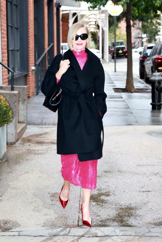 NAOMI WATTS Heading to Tonight Show Starring Jimmy Fallon in New York 10/03/2022