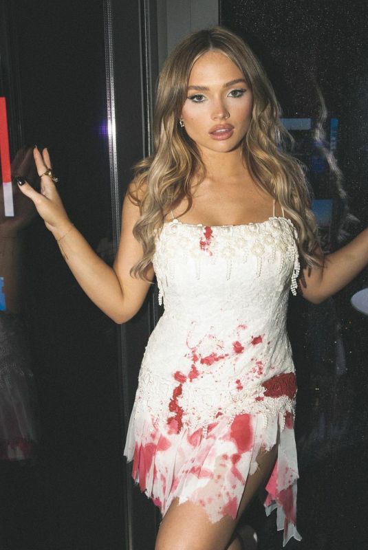 NATALIE ALYN LIND at Photoshoot, October 2022