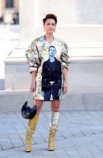 NATHALIE EMMANUEL at Louis Vuitton Spring/summer 2023 Fashion Show in Paris 10/04/2022