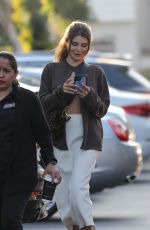 OLIVIA JADE GIANNULLI Out Shopping for Flowers and Groceries in Beverly Hills 10/10/2022
