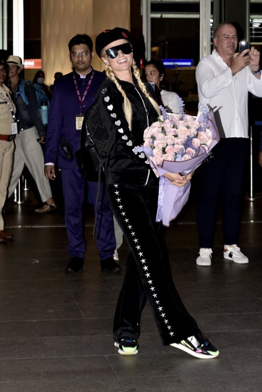 PARIS HILTON Arrives at Chhatrapati Shivaji Maharaj International Airport in Mumbai 10/19/2022