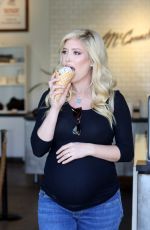 Pregnant HEIDI MONTAG aat McConnell