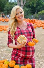 Pregnant HEIDI MONTAG at a Local Pumpkin Patch in Los Angeles 10/14/2022