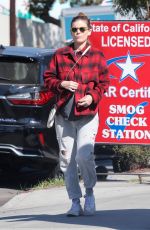 Pregnant KATE MARA Out for a Coffee in Los Feliz 10/03/2022