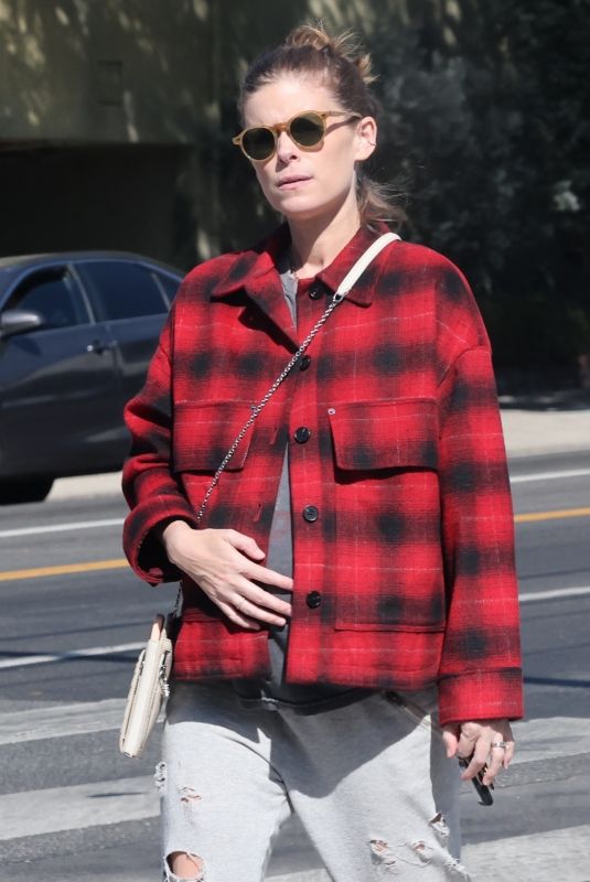 Pregnant KATE MARA Out for a Coffee in Los Feliz 10/03/2022