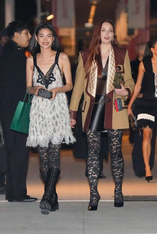Pregnant SOPHIE TURNER Leaves 2nd Annual Academy Museum Gala in Los Angeles 10/15/2022