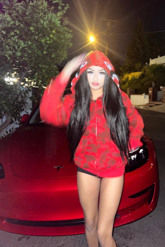PRYMRR LOBASSO – Instagram Photos 10/09/2022