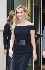 REESE WITHERSPOON Heading to Tonight Show Starring Jimmy Fallon in New York 10/06/2022