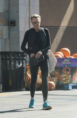 ROBIN WRIGHT Out Shopping in Los Angeles 10/26/2022