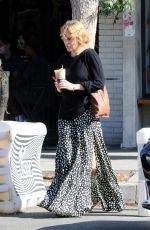 RUMER WILLIS Out Shopping at Ralphs in Los Angeles 10/05/2022