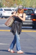 SAMI SHEEN and DENISE RICHARDS Out for Lunch in Calabasas 09/30/2022