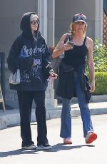 SAMI SHEEN and DENISE RICHARDS Out for Lunch in Calabasas 09/30/2022