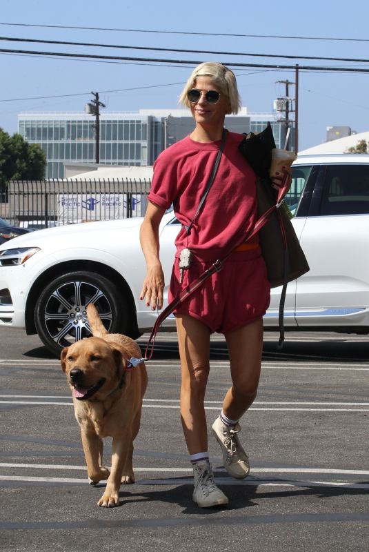 SELMA BLAIR Arrives at DWTS Studio in Hollywood 10/05/2022
