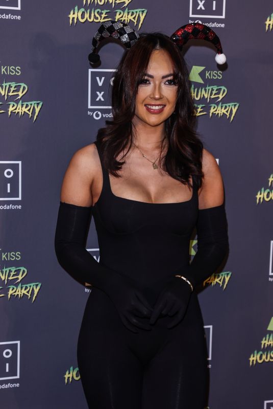 SHARON GAFFKA at VOXI Presents KISS Haunted House Party in London 10/28/2022