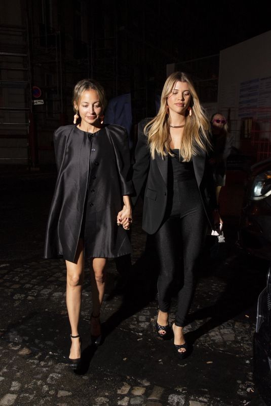 SOFIA and NICOLE RICHIE at Sofia