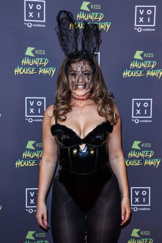 SOPHIE BROWN at VOXI Presents KISS Haunted House Party in London 10/28/2022