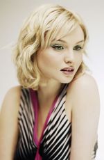 SOPHIE ELLIS BEXTOR at a Photoshoot, December 2003 