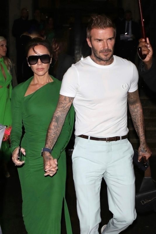 VICTORIA and David BECKHAM Leaves Her Fashion Show Afterparty in Paris 09/30/2022
