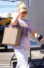 WITNEY CARSON Arrives at DWTS Studios in Los Angeles 10/04/2022