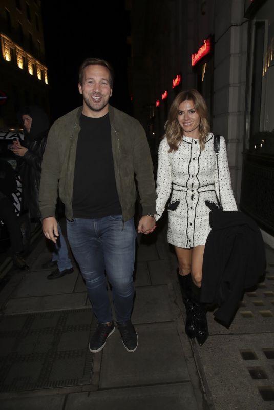 ZOE HARDMAN Arrives at Marc Jacobs Event in London 10/14/2022
