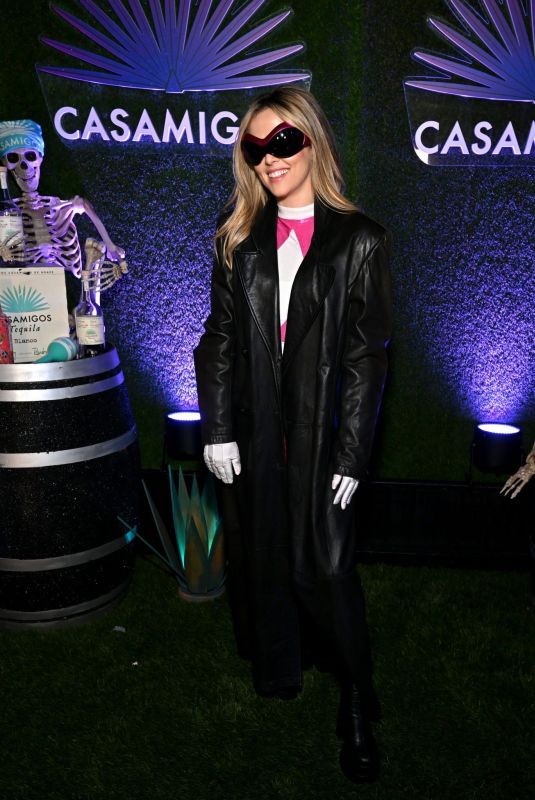 ZOEY DEUTCH at Casamigos Halloween Party Returns in Beverly Hills 10/28/2022