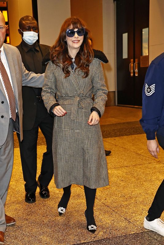 ZOOEY DESCHANEL Arrives at Morning Show with Gayle King in New York 10/14/2022