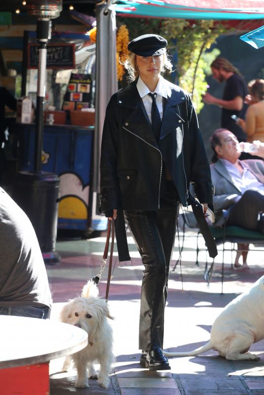 ALEXIS REN Out with Her Dog in Los Angeles 11/10/2022
