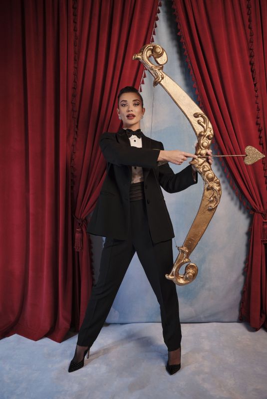 AMY JACKSON – Harper’s Bazaar Women of the Year Portrait Studio, November 2022