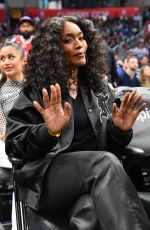 ANGELA BASSETT at Detroit Pistons v Los Angeles Clippers Game in Los Angeles 11/17/2022