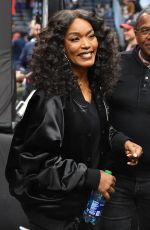 ANGELA BASSETT at Detroit Pistons v Los Angeles Clippers Game in Los Angeles 11/17/2022
