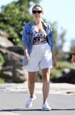 ANGIE KENT Out for Walk at Bronte Beach in Sydney 11/23/2022