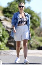 ANGIE KENT Out for Walk at Bronte Beach in Sydney 11/23/2022