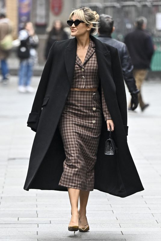 ASHLEY ROBERTS Leaves Heart FM Breakfast Show in London 11/14/2022