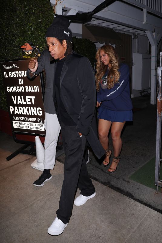 BEYONCE and Jay Z Leaves Giorgio Baldi in Santa Monica 11/27/2022