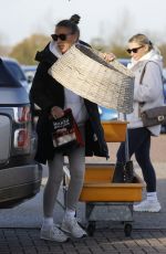 BILLIE FAIERS Out with Her Mum at Summerhill Garden Centre in Essex 11/24/2022