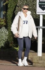 BILLIE FAIERS Out with Her Mum at Summerhill Garden Centre in Essex 11/24/2022